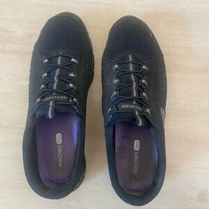 Skechers Black Flex Slip Ons Great condition. Worn just a few times. Comfortable